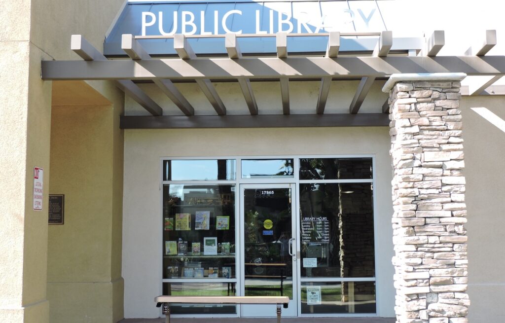 Villa Park Library in the Villa Park Town Center